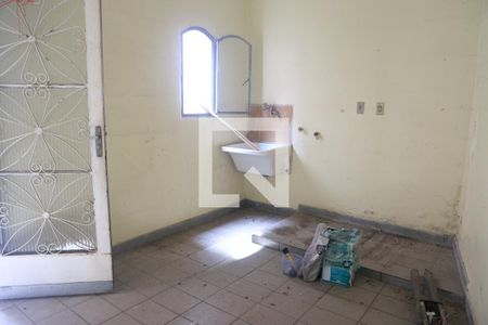 Casa à venda com 200m², 8 quartos e 4 vagasLavanderia - Casa 2