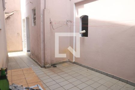 Casa à venda com 200m², 8 quartos e 4 vagasÁrea externa - Casa 2