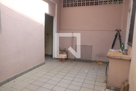 Casa à venda com 200m², 8 quartos e 4 vagasÁrea externa - Casa 2