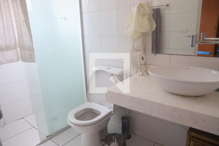 Casa à venda com 200m², 8 quartos e 4 vagasBanheiro da Suíte - Casa 1