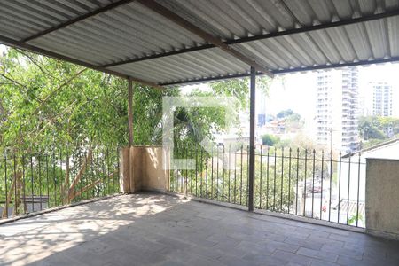 Casa à venda com 180m², 4 quartos e 2 vagasTerraço