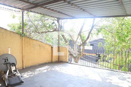 Casa à venda com 180m², 4 quartos e 2 vagasTerraço