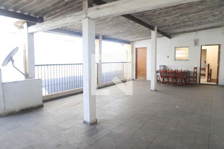 Casa à venda com 180m², 4 quartos e 2 vagasTerraço