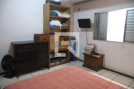 Casa à venda com 180m², 4 quartos e 2 vagasSuíte