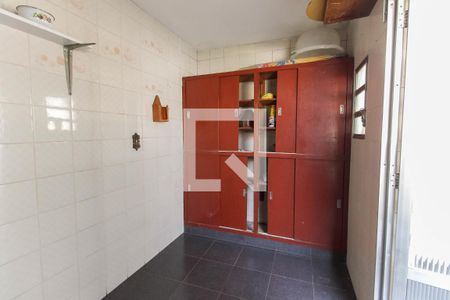 Casa à venda com 100m², 2 quartos e 1 vaga Casa à venda com 100m², 2 quartos e 1 vagaÁrea de Serviço