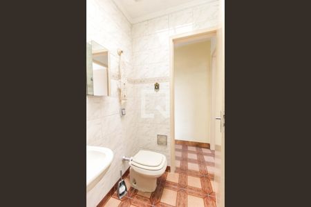 Casa à venda com 100m², 2 quartos e 1 vaga Casa à venda com 100m², 2 quartos e 1 vagaBanheiro