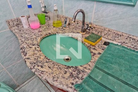 Casa para alugar com 289m², 4 quartos e 5 vagas Casa para alugar com 289m², 4 quartos e 5 vagasBanheiro social 2