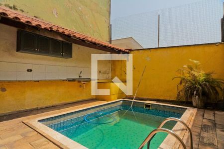 Casa para alugar com 289m², 4 quartos e 5 vagas Casa para alugar com 289m², 4 quartos e 5 vagasÁrea externa