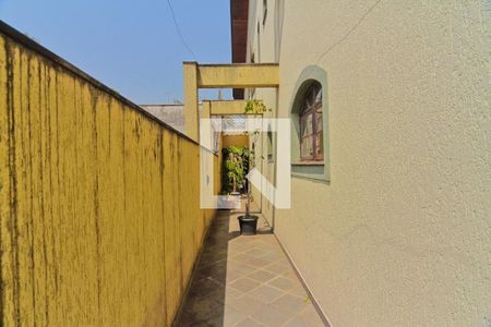 Casa para alugar com 289m², 4 quartos e 5 vagas Casa para alugar com 289m², 4 quartos e 5 vagasÁrea externa