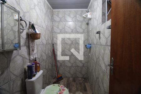 Casa à venda com 140m², 2 quartos e 5 vagasBanheiro de serviço
