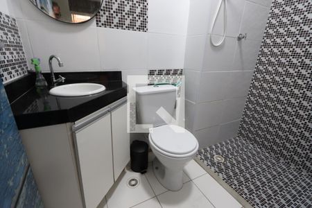 Banheiro de apartamento para alugar com 1 quarto, 27m² em Cidade Satélite Santa Bárbara, São Paulo