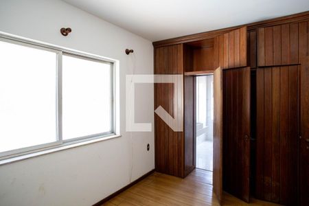 Casa à venda com 780m², 6 quartos e 5 vagas Casa à venda com 780m², 6 quartos e 5 vagasSuíte 3