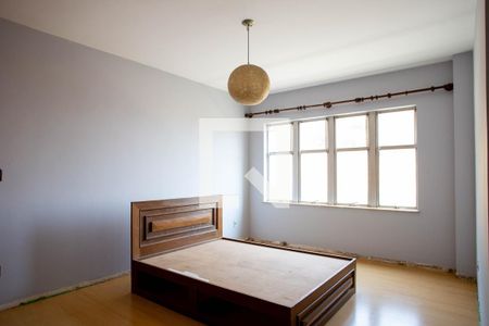 Casa à venda com 780m², 6 quartos e 5 vagas Casa à venda com 780m², 6 quartos e 5 vagasSuíte 2