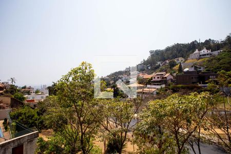 Casa à venda com 780m², 6 quartos e 5 vagas Casa à venda com 780m², 6 quartos e 5 vagasVista do Quarto