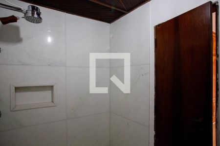 Casa à venda com 780m², 6 quartos e 5 vagas Casa à venda com 780m², 6 quartos e 5 vagasBanheiro da Suíte 2