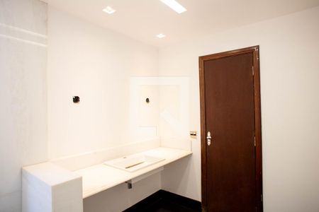 Casa à venda com 780m², 6 quartos e 5 vagas Casa à venda com 780m², 6 quartos e 5 vagasBanheiro da Suíte 1