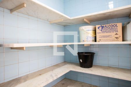 Casa à venda com 780m², 6 quartos e 5 vagas Casa à venda com 780m², 6 quartos e 5 vagasDespensa