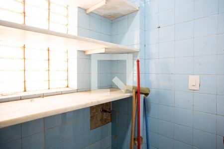 Casa à venda com 780m², 6 quartos e 5 vagas Casa à venda com 780m², 6 quartos e 5 vagasDespensa