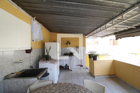 Casa à venda com 136m², 3 quartos e 1 vagaÁrea de Serviço