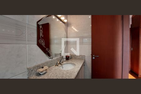 Apartamento à venda com 370m², 5 quartos e 8 vagas Apartamento à venda com 370m², 5 quartos e 8 vagasBanheiro Quarto 4 suíte