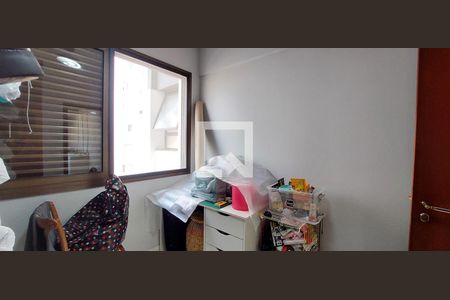 Apartamento à venda com 370m², 5 quartos e 8 vagas Apartamento à venda com 370m², 5 quartos e 8 vagasQuarto serviço