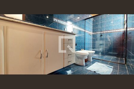 Apartamento à venda com 370m², 5 quartos e 8 vagas Apartamento à venda com 370m², 5 quartos e 8 vagasBanheiro Quarto 2 suíte