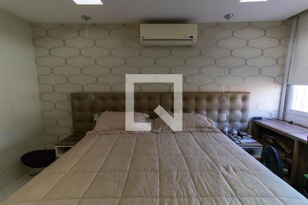 Apartamento à venda com 275m², 3 quartos e 3 vagas Apartamento à venda com 275m², 3 quartos e 3 vagasSuíte