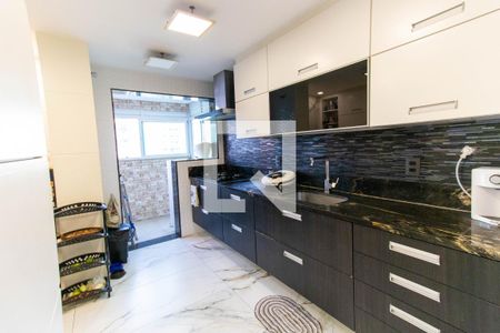 Apartamento à venda com 275m², 3 quartos e 3 vagas Apartamento à venda com 275m², 3 quartos e 3 vagasCozinha