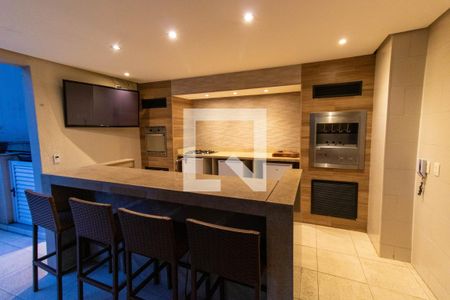 Apartamento à venda com 275m², 3 quartos e 3 vagas Apartamento à venda com 275m², 3 quartos e 3 vagasÁrea comum - Churrasqueira