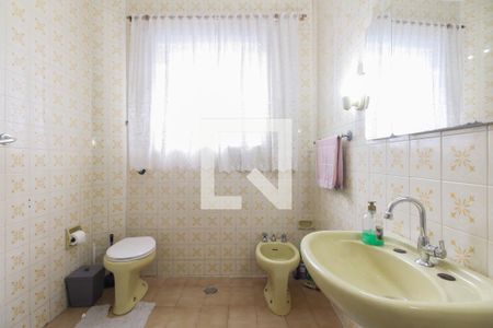 Casa à venda com 160m², 3 quartos e 3 vagas Casa à venda com 160m², 3 quartos e 3 vagasBanheiro Social