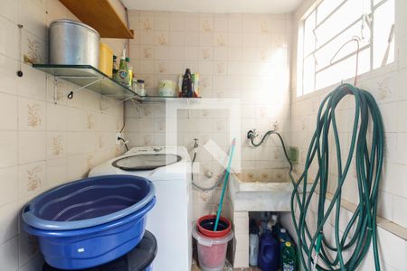 Casa à venda com 160m², 3 quartos e 3 vagas Casa à venda com 160m², 3 quartos e 3 vagasÁrea de Serviço