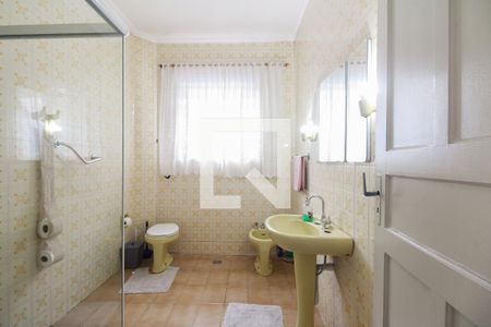 Casa à venda com 160m², 3 quartos e 3 vagas Casa à venda com 160m², 3 quartos e 3 vagasBanheiro Social