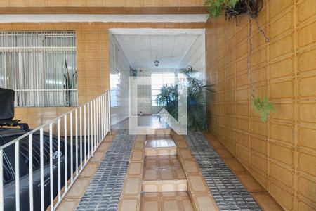 Casa à venda com 160m², 3 quartos e 3 vagas Casa à venda com 160m², 3 quartos e 3 vagasEntrada