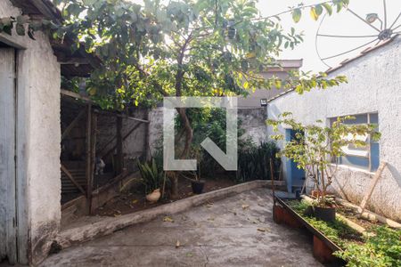 Casa à venda com 160m², 3 quartos e 3 vagas Casa à venda com 160m², 3 quartos e 3 vagasQuintal