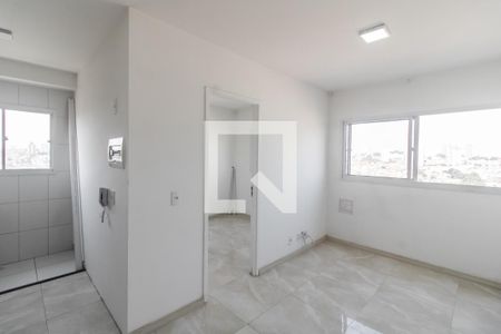 Sala de apartamento para alugar com 2 quartos, 45m² em Vila Pierina, São Paulo