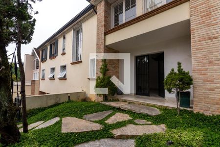 Casa à venda com 956m², 3 quartos e 6 vagas Casa à venda com 956m², 3 quartos e 6 vagasFoto 01