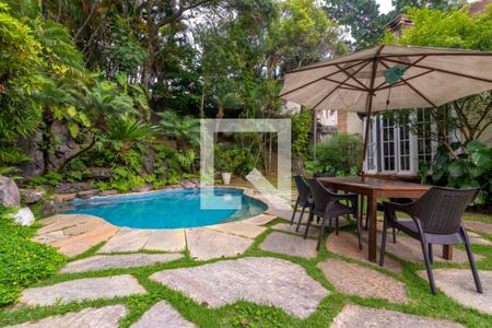 Casa à venda com 956m², 3 quartos e 6 vagas Casa à venda com 956m², 3 quartos e 6 vagasFoto 28