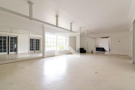 Casa à venda com 956m², 3 quartos e 6 vagas Casa à venda com 956m², 3 quartos e 6 vagasFoto 39
