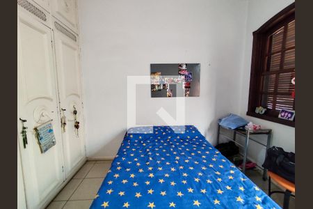 Casa à venda com 485m², 4 quartos e 4 vagas Casa à venda com 485m², 4 quartos e 4 vagasQuarto 1