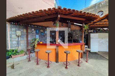 Casa à venda com 485m², 4 quartos e 4 vagas Casa à venda com 485m², 4 quartos e 4 vagasChurrasqueira