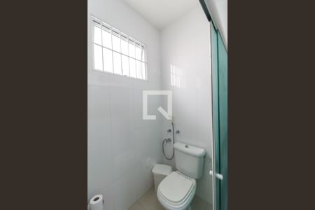 Casa à venda com 250m², 3 quartos e 3 vagas Casa à venda com 250m², 3 quartos e 3 vagasSuíte