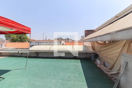 Casa à venda com 250m², 3 quartos e 3 vagas Casa à venda com 250m², 3 quartos e 3 vagasTerraço