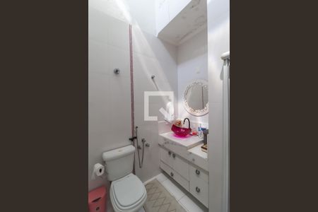 Casa à venda com 250m², 3 quartos e 3 vagas Casa à venda com 250m², 3 quartos e 3 vagasSuíte 2