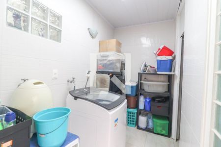 Casa à venda com 250m², 3 quartos e 3 vagas Casa à venda com 250m², 3 quartos e 3 vagasÁrea de Serviço