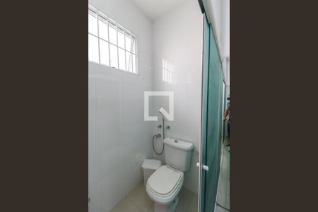 Casa à venda com 250m², 3 quartos e 3 vagas Casa à venda com 250m², 3 quartos e 3 vagasSuíte