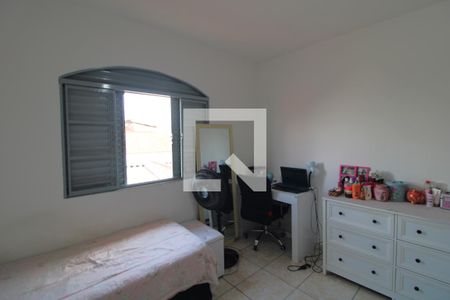 Casa à venda com 100m², 3 quartos e 2 vagasQuarto 2