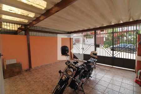 Casa à venda com 100m², 3 quartos e 2 vagasGaragem