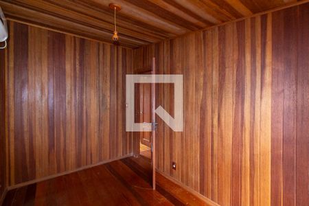 Casa à venda com 218m², 5 quartos e 1 vagaQuarto 4