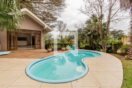 Casa à venda com 218m², 5 quartos e 1 vagaPiscina