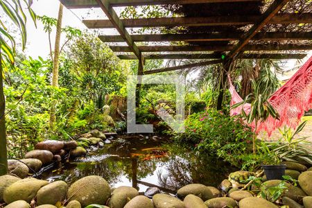 Casa à venda com 218m², 5 quartos e 1 vagaPátio